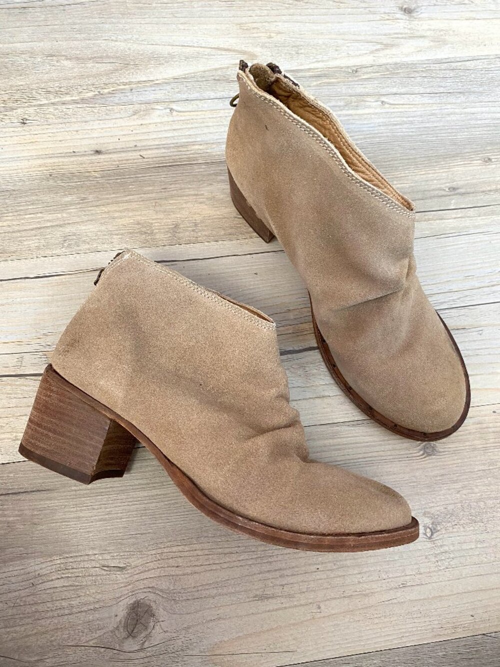 Beek Eaglet Heeled Suede Ankle Boots Size 7